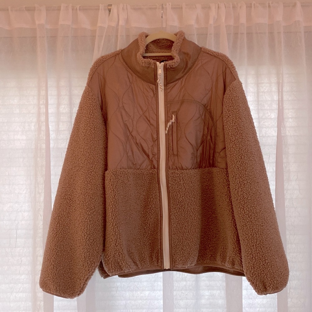 Sherpa zip-up